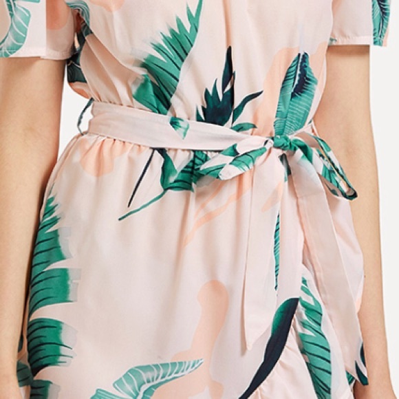 Off shoulder tropical print dress NEW small - Picture 2 of 2